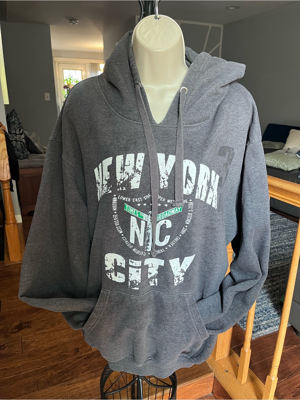New York City Graphic Hooded Sweatshirt - Gray